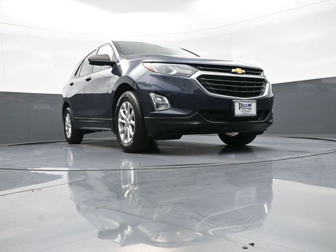 Used 2019 Chevrolet Equinox LS FWD image 26