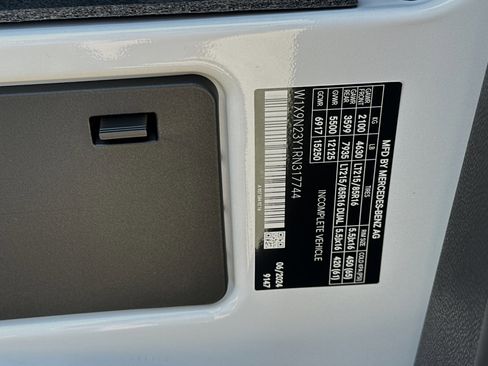 New 2024 Mercedes-Benz Sprinter 4500 image 19