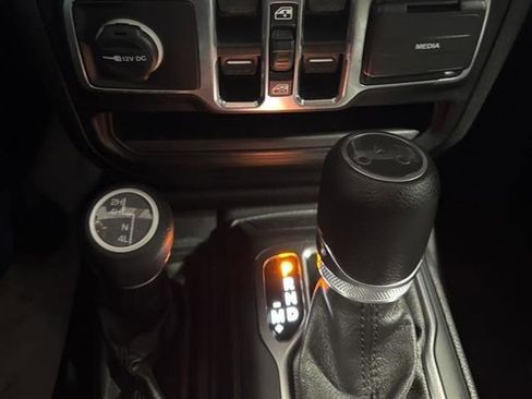 Used 2019 Jeep Wrangler Unlimited Sport S image 15