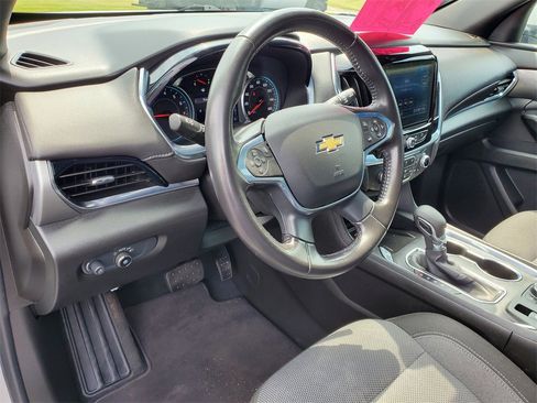 Used 2022 Chevrolet Traverse LT w/ LPO, Roadside Safety Package image 8