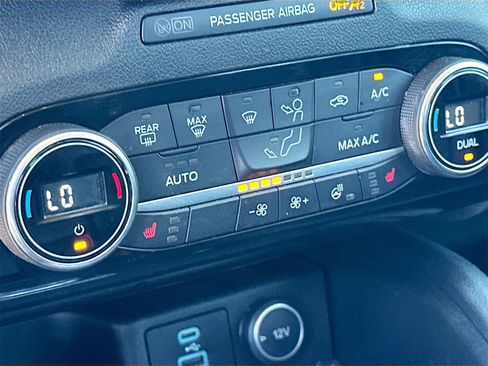 Used 2021 Ford Escape Titanium image 21