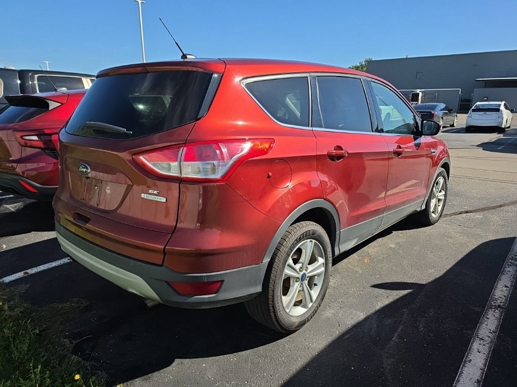 Used 2015 Ford Escape SE FWD image 6