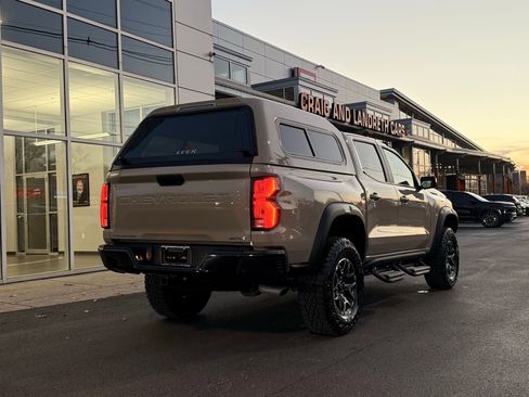 Used 2024 Chevrolet Colorado ZR2 w/ Technology Package image 4