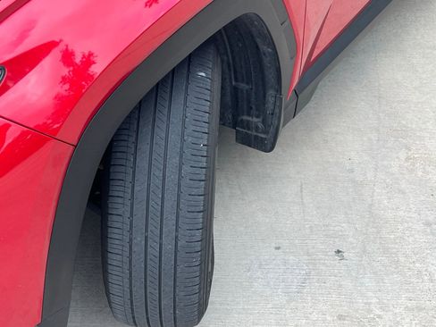 Used 2023 Hyundai Tucson SE image 9