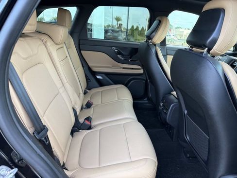 Certified 2023 Lincoln Corsair Reserve w/ Equipment Group 202A AWD/4WD image 23