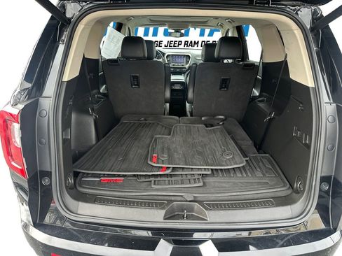 Used 2022 GMC Acadia Denali image 21