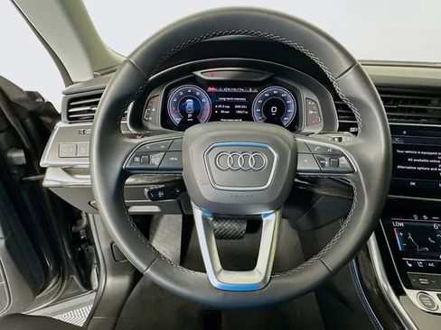 Used 2022 Audi Q8 Premium Plus w/ Premium Plus Package AWD/4WD image 11