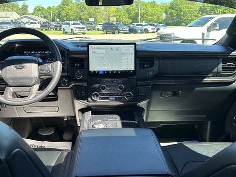 Used 2023 Ford Expedition Max Limited AWD/4WD image 5