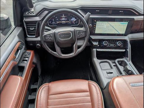 Used 2024 GMC Sierra 2500 Denali Ultimate w/ Max Trailering Package image 10