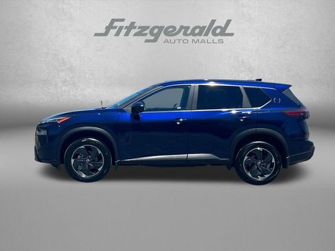 Used 2025 Nissan Rogue SV AWD/4WD image 5