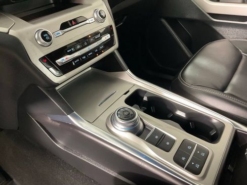 Certified 2024 Ford Explorer XLT w/ Equipment Group 202A RWD image 20