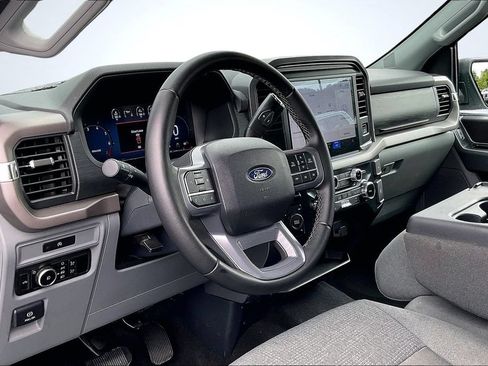 Used 2025 Ford F150 XLT w/ Equipment Group 301A Standard AWD/4WD image 19