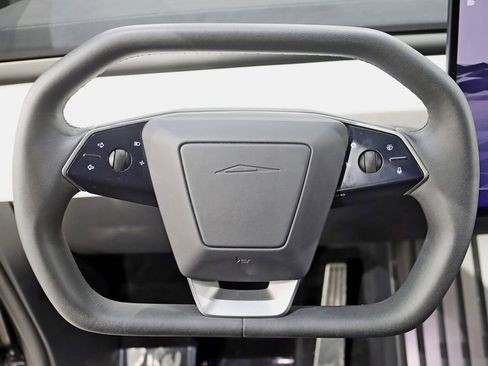 Used 2024 Tesla Cybertruck AWD Crew Cab image 15