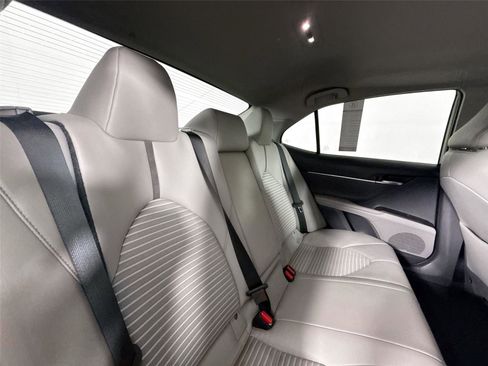 Certified 2021 Toyota Camry SE image 50