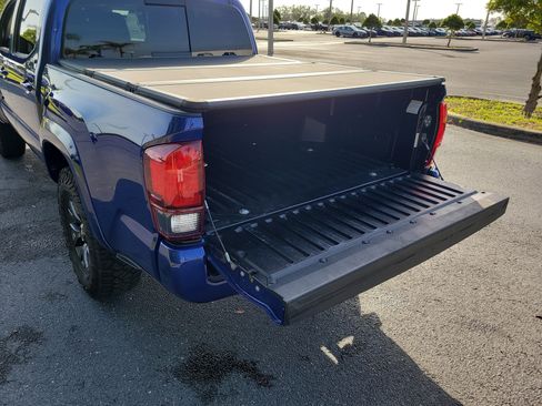 Used 2023 Toyota Tacoma SR5 w/ Technology Package image 12