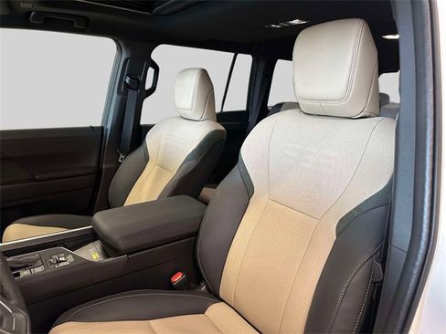 Certified 2025 Lexus GX 550 image 21