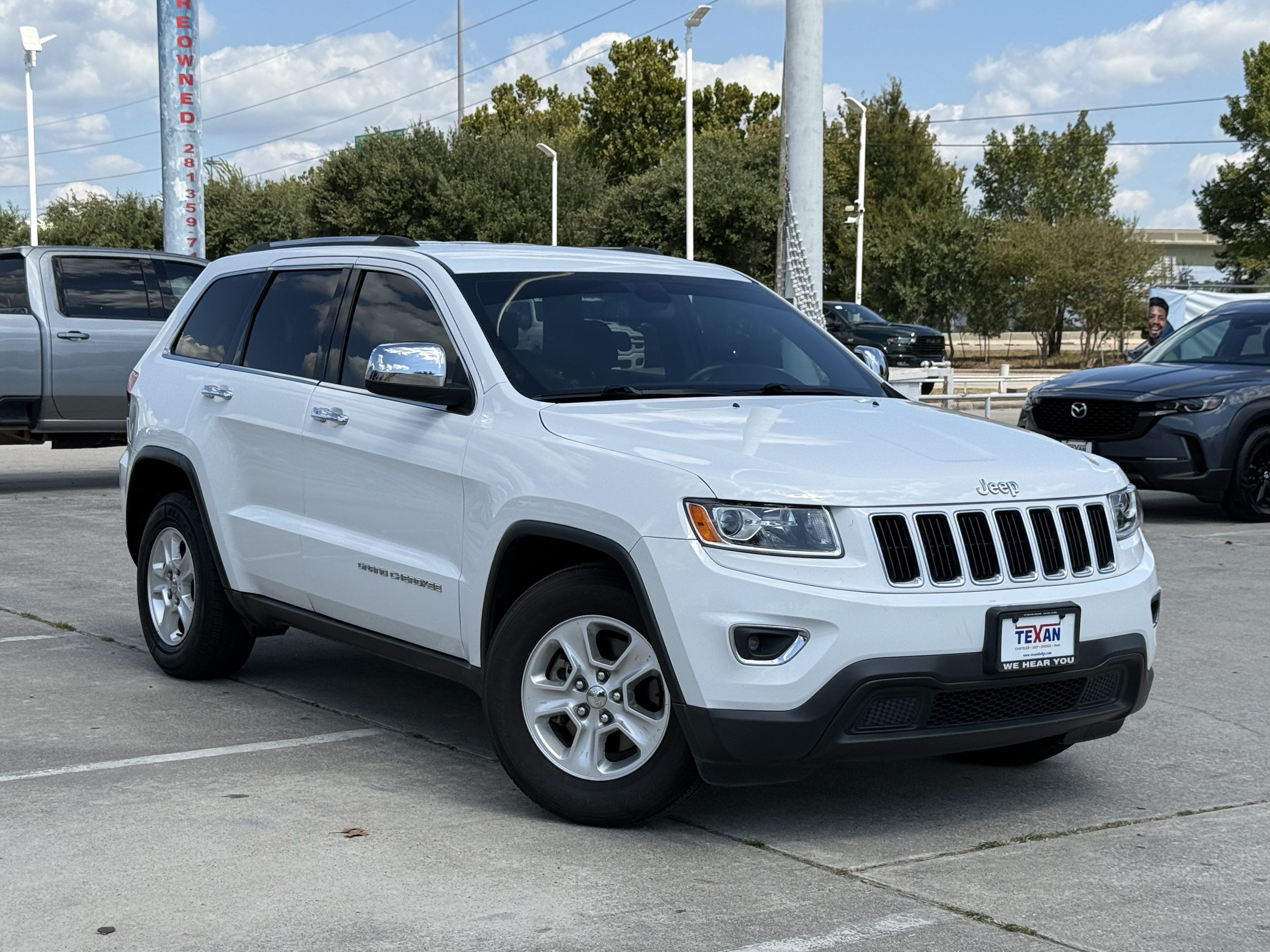 Used 2014 Jeep Grand Cherokee Laredo w/ Quick Order Package 23E RWD image 2