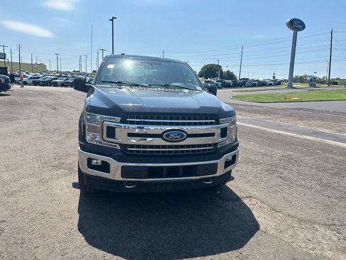 Used 2018 Ford F150 XLT w/ Equipment Group 302A Luxury RWD image 3