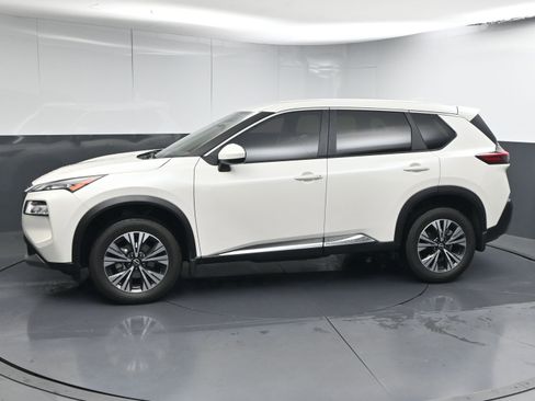 Certified 2023 Nissan Rogue SV image 5