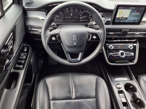 Used 2022 Lincoln Corsair AWD w/ Equipment Group 101A image 6