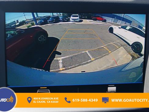 Used 2020 Chevrolet Silverado 1500 Custom w/ Custom Value Package RWD image 11