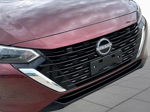 Used 2024 Nissan Sentra SV FWD image 30