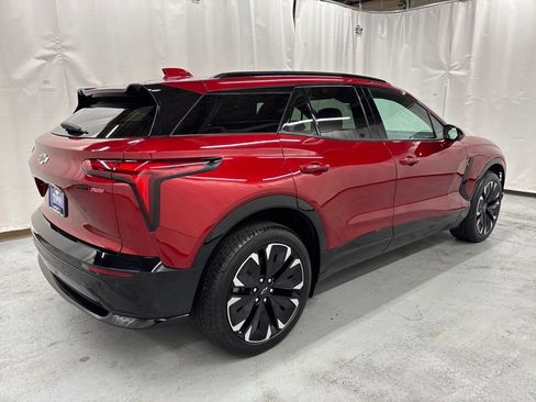 Used 2024 Chevrolet Blazer EV RS image 5
