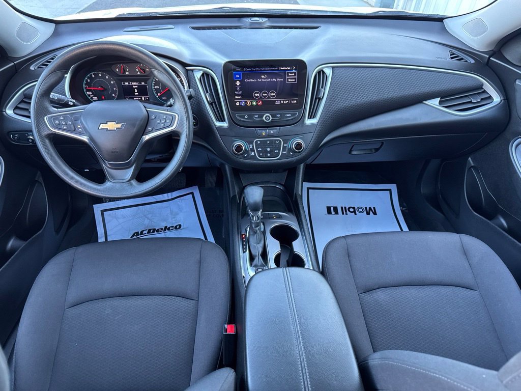 Used 2024 Chevrolet Malibu LT FWD image 12