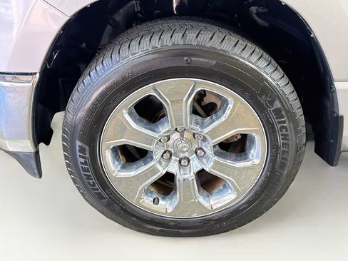 Used 2019 RAM 1500 Big Horn RWD image 38