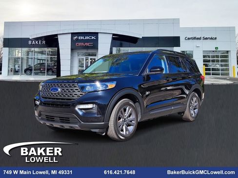 Used 2022 Ford Explorer XLT w/ XLT Sport Appearance Package image 1