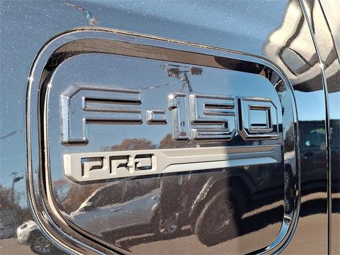 Used 2023 Ford F150 Lightning Pro image 32