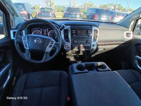 Used 2018 Nissan Titan SV RWD image 26
