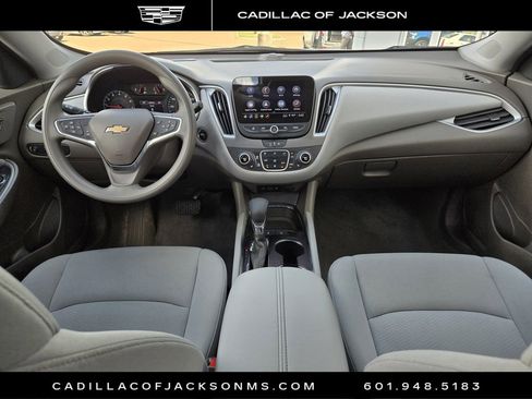 Used 2025 Chevrolet Malibu LT image 6
