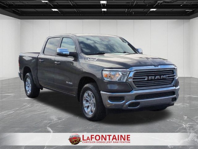 Used 2024 RAM 1500 Laramie AWD/4WD image 7