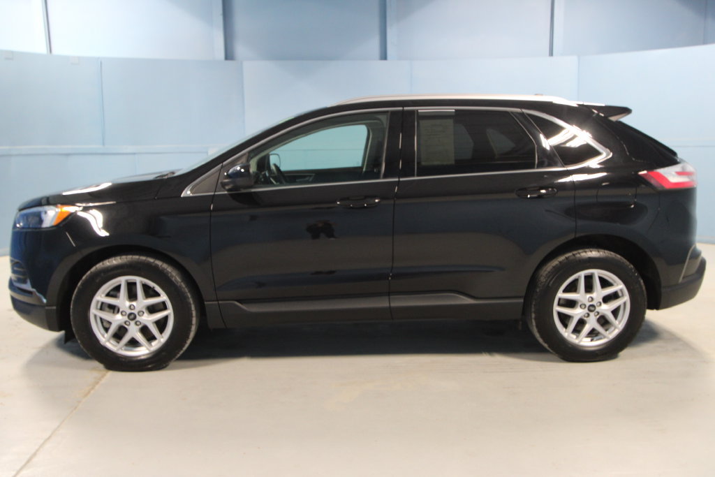 Used 2024 Ford Edge SEL AWD/4WD image 25
