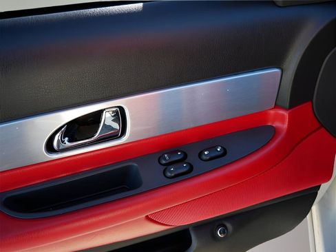 Used 2002 Ford Thunderbird image 15