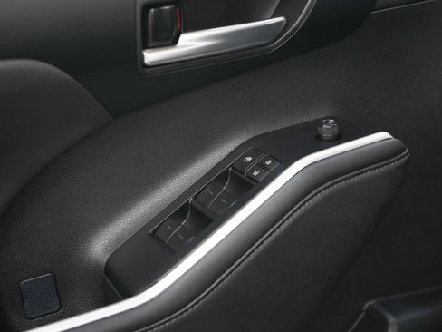 Used 2025 Toyota Highlander XSE AWD/4WD image 22