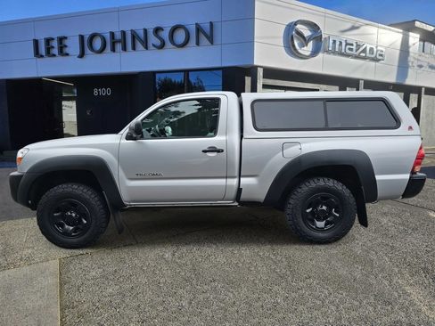 Used 2006 Toyota Tacoma 4x4 Regular Cab image 2