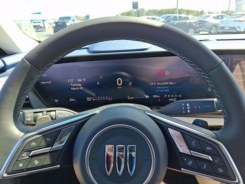 New 2026 Buick Envision Avenir image 16