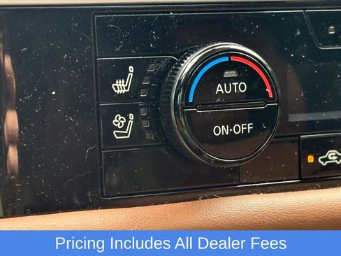 Used 2024 Nissan Pathfinder Platinum AWD/4WD image 13