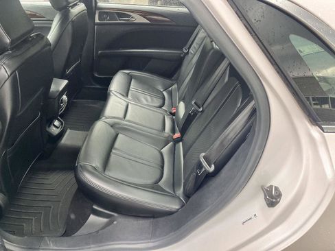 Used 2020 Lincoln MKZ Reserve FWD image 13
