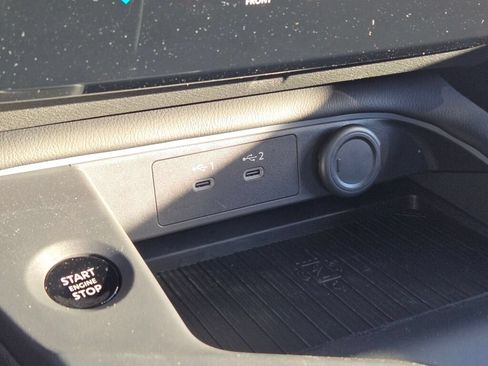 Used 2026 Nissan Sentra SR w/ Floor Mat Package FWD image 23