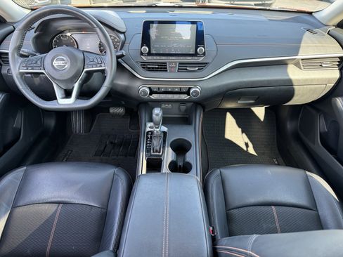 Used 2022 Nissan Altima 2.0 SR image 22