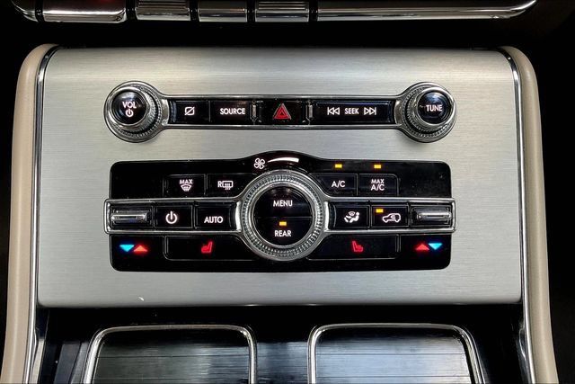 Used 2021 Lincoln Aviator 2WD image 17