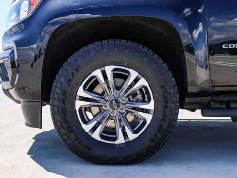 Used 2021 Chevrolet Colorado Z71 w/ Safety Package RWD image 11