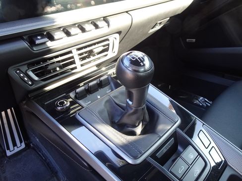 Used 2021 Porsche 911 Carrera 4S AWD/4WD image 12