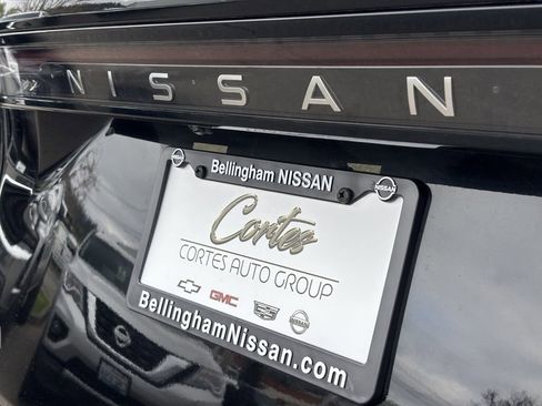 Used 2024 Nissan Ariya AWD image 10