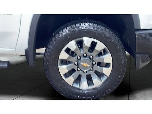 Used 2022 Chevrolet Silverado 2500 Custom w/ Custom Value Package AWD/4WD image 20