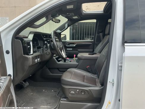 Used 2023 GMC Sierra 1500 Denali w/ Denali Reserve Package AWD/4WD image 8