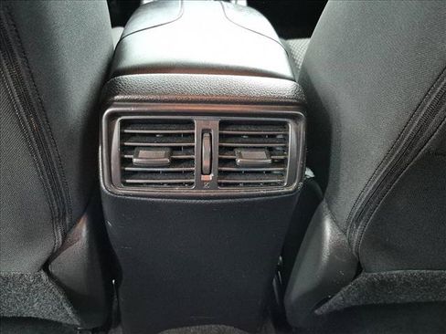 Used 2020 Nissan Rogue Sport S w/ Appearance Package FWD image 16
